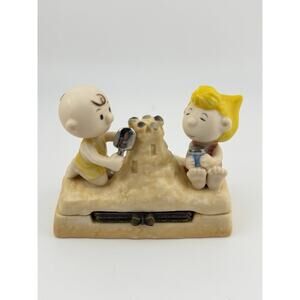 Peanuts "Sand Castle" Ceramic Trinket Box Charlie Sally Ceramic 3.5" 1980s